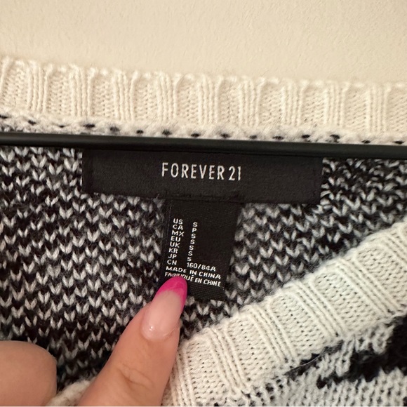 F21 CHEETAH SWEATER! - Picture 3 of 4